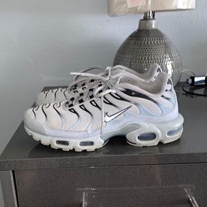 Nike TN running/walking shoes